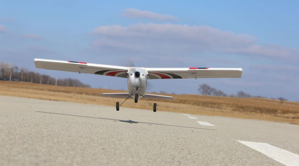 E-FLITE Apprentice S 15e  RTF w/DXE - HORIZON HOBBY - R&eacute;f&eacute;rence: EFL3100E