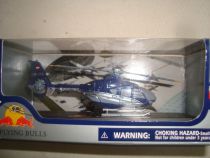 H&eacute;licopt&egrave;re AIRBUS EC135 1:100 - Red Bull - New Ray - 29833