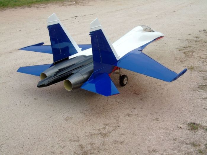 KIT SUKHOI SU 27 CARF 