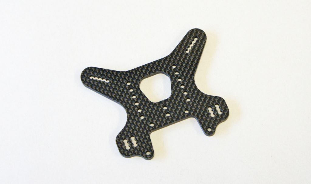 OPTION: SUPPORT AMORTISSEUR ARRIERE EN CARBONE MBX8 - E2566 - Pi&egrave;ce d&eacute;tach&eacute;e MUGEN SEIKI