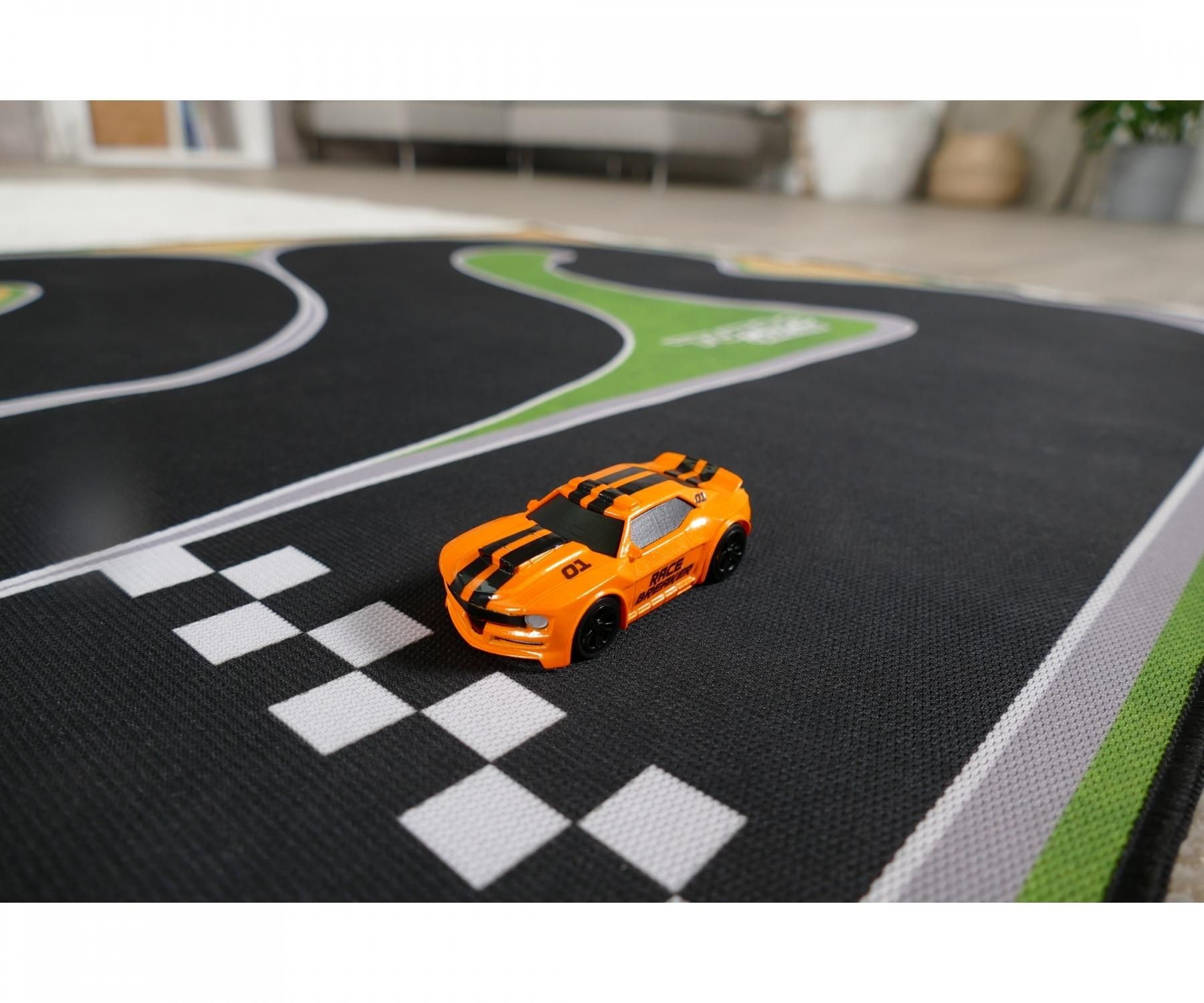  Petite voiture avec syst&egrave;me RC
