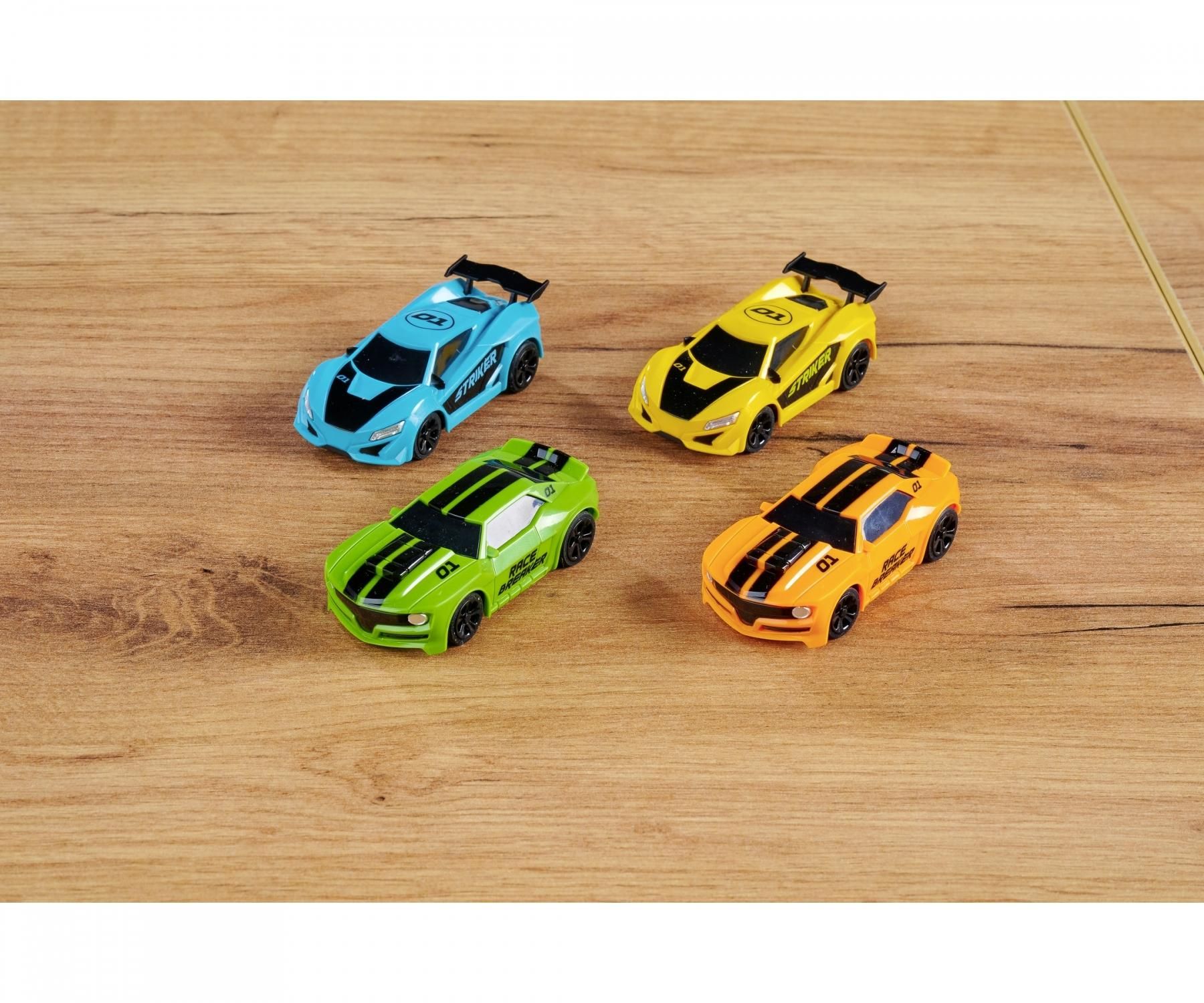 Petite voiture avec syst&egrave;me RC