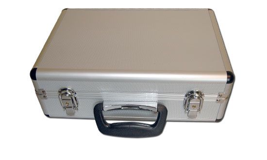 S0448511 - Mallette aluminium pour &eacute;metteur/radio - mousses amovibles