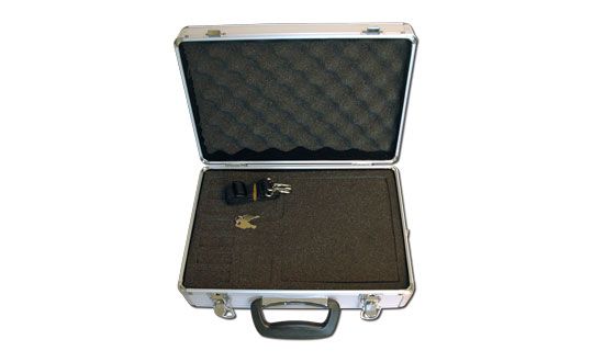 S0448511 - Mallette aluminium pour &eacute;metteur/radio - mousses amovibles