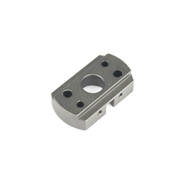 Support moteur STR8 EPX2 fixe au moteur